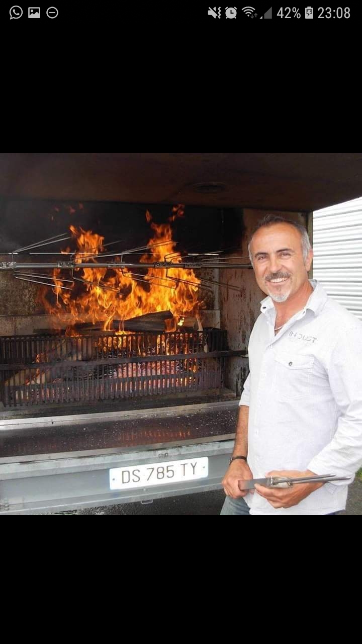 Méchoui au feu de bois